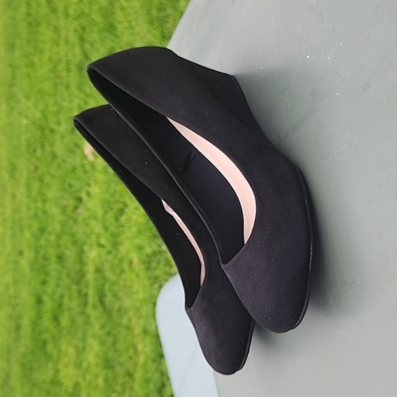 Seychelles Shoes - Seychelles Gertrude Heels Women's 8.5 Black Suede Leather Wedge Slip On NWOT